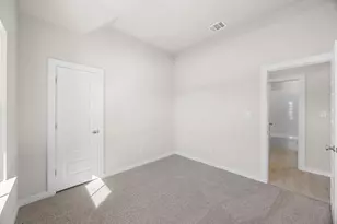 110 Divisadero Dr, Hutto, TX 78634 - Photo 24
