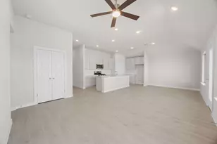 110 Divisadero Dr, Hutto, TX 78634 - Photo 6