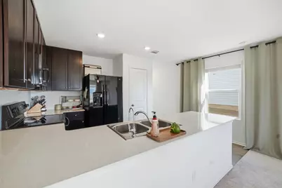 625 Marty Allen Loop, Jarrell, TX 76537 - Photo 10