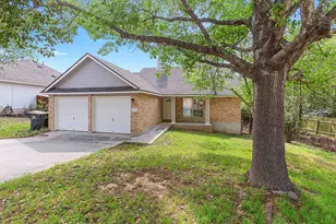 2003 Ramona Cir, San Marcos, TX 78666 - Photo 2