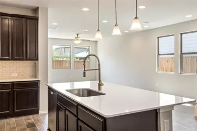 9105 White Coral Drive, Austin, TX 78729 - Photo 6