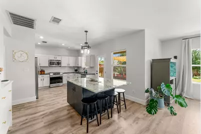 110 Stone Crest Boulevard, Buda, TX 78610 - Photo 8