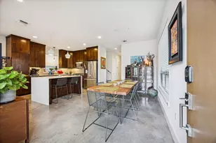 1011 E 12th St, Austin, TX 78702 - Photo 2