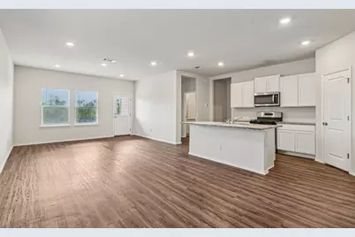 4006 Bay Leaf Loop, Von Ormy, TX 78073 - Photo 2