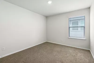 4006 Bay Leaf Loop, Von Ormy, TX 78073 - Photo 14