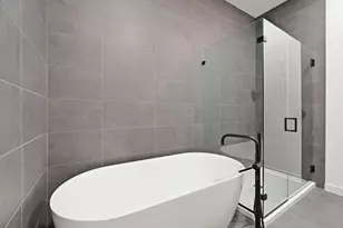 2209 S 1st St, Austin, TX 78704 - Photo 16