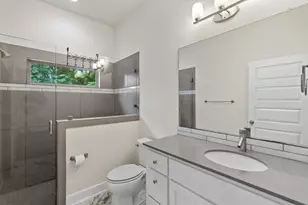 720 Pedernales St, Austin, TX 78702 - Photo 16