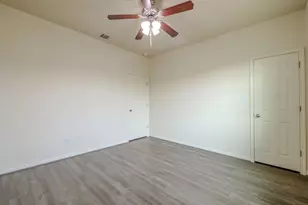 216 Silkstone St, Hutto, TX 78634 - Photo 34