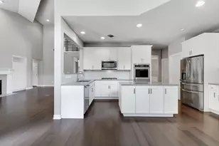40 Lovegrass Ln, Sunset Valley, TX 78745 - Photo 12