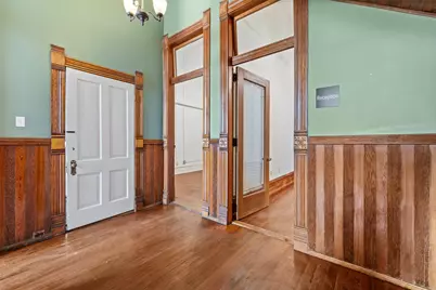 109 E 10th Street, Austin, TX 78701 - Photo 10