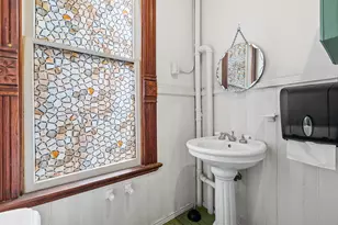 109 E 10th St, Austin, TX 78701 - Photo 32