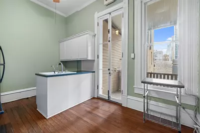109 E 10th Street, Austin, TX 78701 - Photo 26