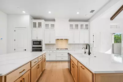 19117 Hopper Lane, Austin, TX 78738 - Photo 8