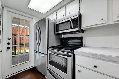 2104 Cullen Avenue #4-117, Austin, TX 78757 - Photo 24