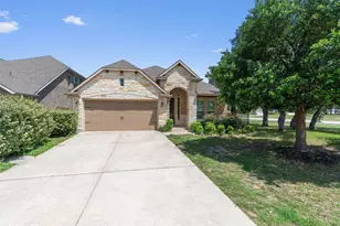 7901 Arbor Knoll Ct, Lago Vista, TX 78645 - Photo 2