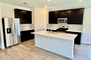 160 Coopers Hawk Crst, Cedar Creek, TX 78612 - Photo 2