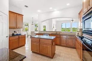 2708 Rio Mesa Dr, Austin, TX 78732 - Photo 2