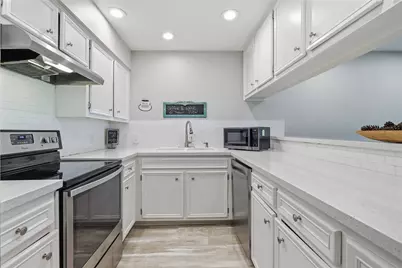 320 Twin Sails #25, Horseshoe Bay, TX 78657 - Photo 6