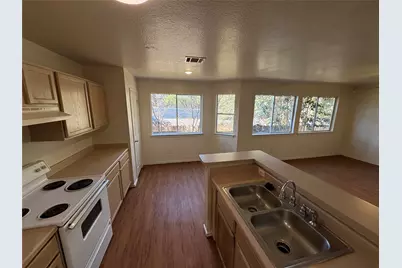 111 Cedar Grove, San Marcos, TX 78666 - Photo 6