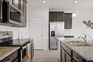 13005 Foreston Dr, Austin, TX 78754 - Photo 18