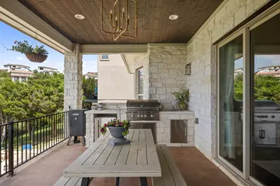 205 Woodlands Court, Lakeway, TX 78738 - Photo 2