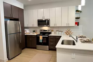 320 Goll St, Kyle, TX 78640 - Photo 10