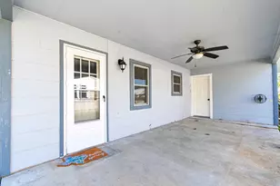 1307 Vine St, Georgetown, TX 78626 - Photo 12