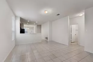 126 Boxwood Dr, Buda, TX 78610 - Photo 4