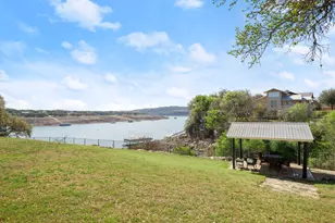 1405 Cat Hollow Club Dr, Briarcliff, TX 78669 - Photo 28