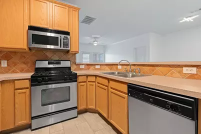 2900 S Lakeline Boulevard #322, Cedar Park, TX 78613 - Photo 10