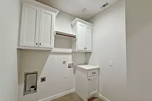 221 Hester St, Lexington, TX 78947 - Photo 14