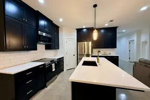 221 Hester St, Lexington, TX 78947 - Photo 6