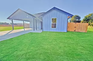 221 Hester St, Lexington, TX 78947 - Photo 24