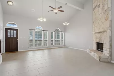 800 Savannah Cove, Elgin, TX 78621 - Photo 10
