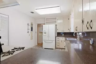 3201 Hatley Dr, Austin, TX 78746 - Photo 12