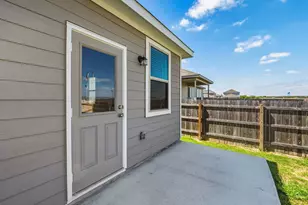 416 Paradise Cyn Dr, Jarrell, TX 76537 - Photo 24