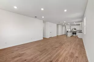 416 Paradise Cyn Dr, Jarrell, TX 76537 - Photo 10