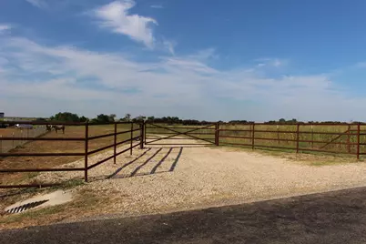 700 County Road 330 Road, Granger, TX 76530 - Photo 2