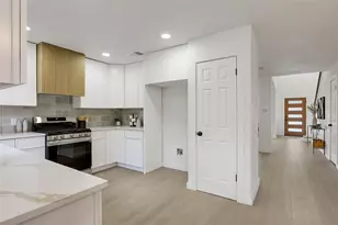 13265 Kerrville Folkway Dr, Austin, TX 78729 - Photo 16