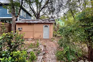 1208 Taylor St, Austin, TX 78702 - Photo 12