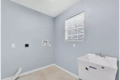 1204 Turtle Creek Boulevard, Austin, TX 78745 - Photo 8