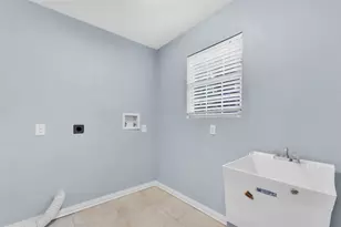 1204 Turtle Creek Blvd, Austin, TX 78745 - Photo 8
