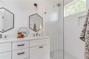 4800 Vinson Dr, Austin, TX 78745 - Photo 26