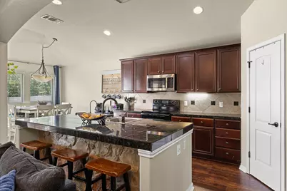 106 Legends Of Hutto Trail, Hutto, TX 78634 - Photo 8