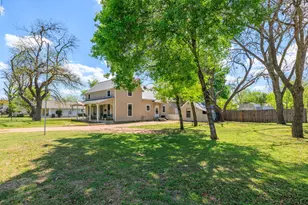 505 W San Antonio St, Fredericksburg, TX 78624 - Photo 8