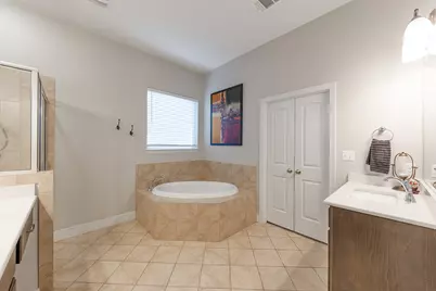 812 Heartleaf Drive, Leander, TX 78641 - Photo 14