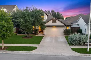 812 Heartleaf Dr, Leander, TX 78641 - Photo 2