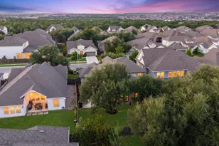 812 Heartleaf Dr, Leander, TX 78641 - Photo 28
