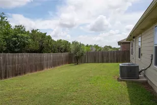 10813 Mule Train Dr, Austin, TX 78754 - Photo 24