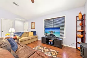 122 Rolling Pines Dr, Smithville, TX 78957 - Photo 4